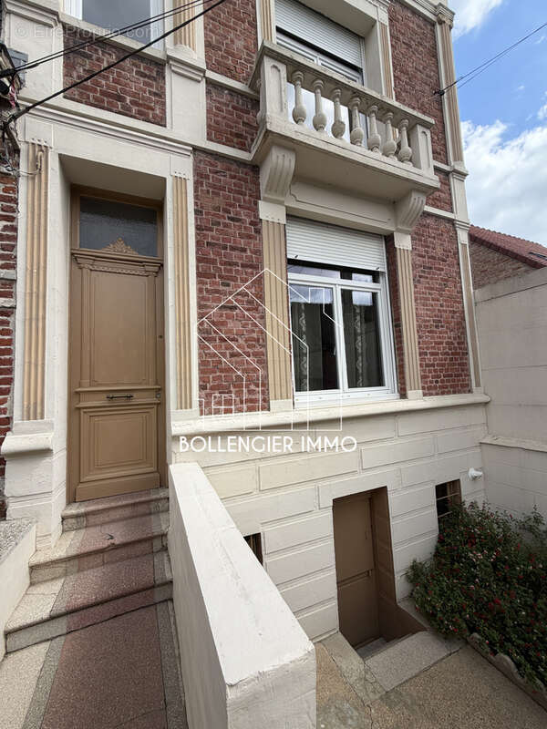 Maison à HAZEBROUCK