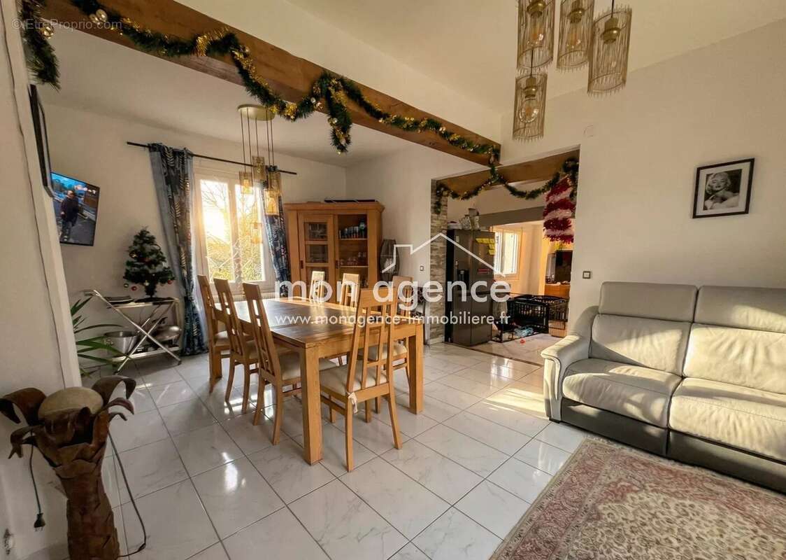 Maison à FORGES-LES-EAUX