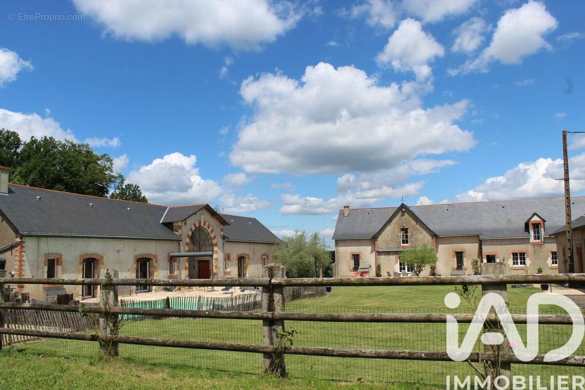 Photo 1 - Maison à SEICHES-SUR-LE-LOIR