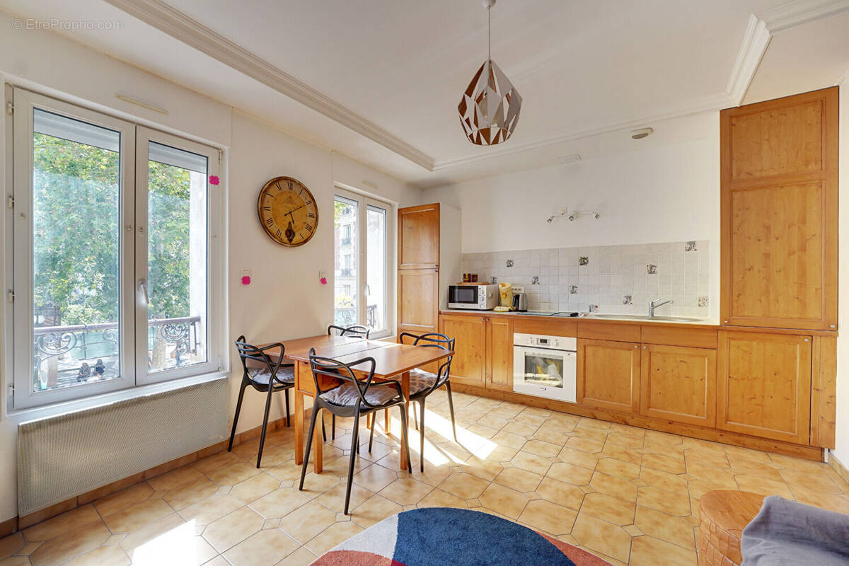 Appartement à PARIS-12E