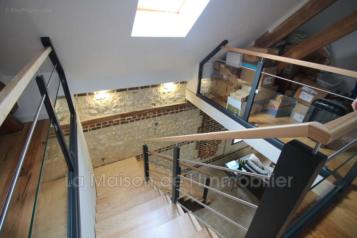 Maison à CRIQUEBEUF-SUR-SEINE