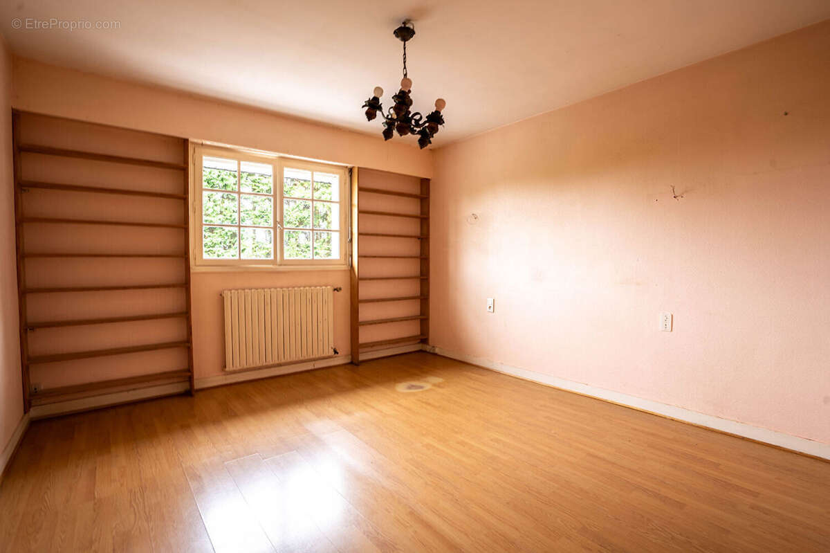 A vendre à Concarneau - Maison familiale à rénover sur terrain de 1475m² - photo 10