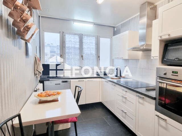 Appartement à LE PLESSIS-BOUCHARD