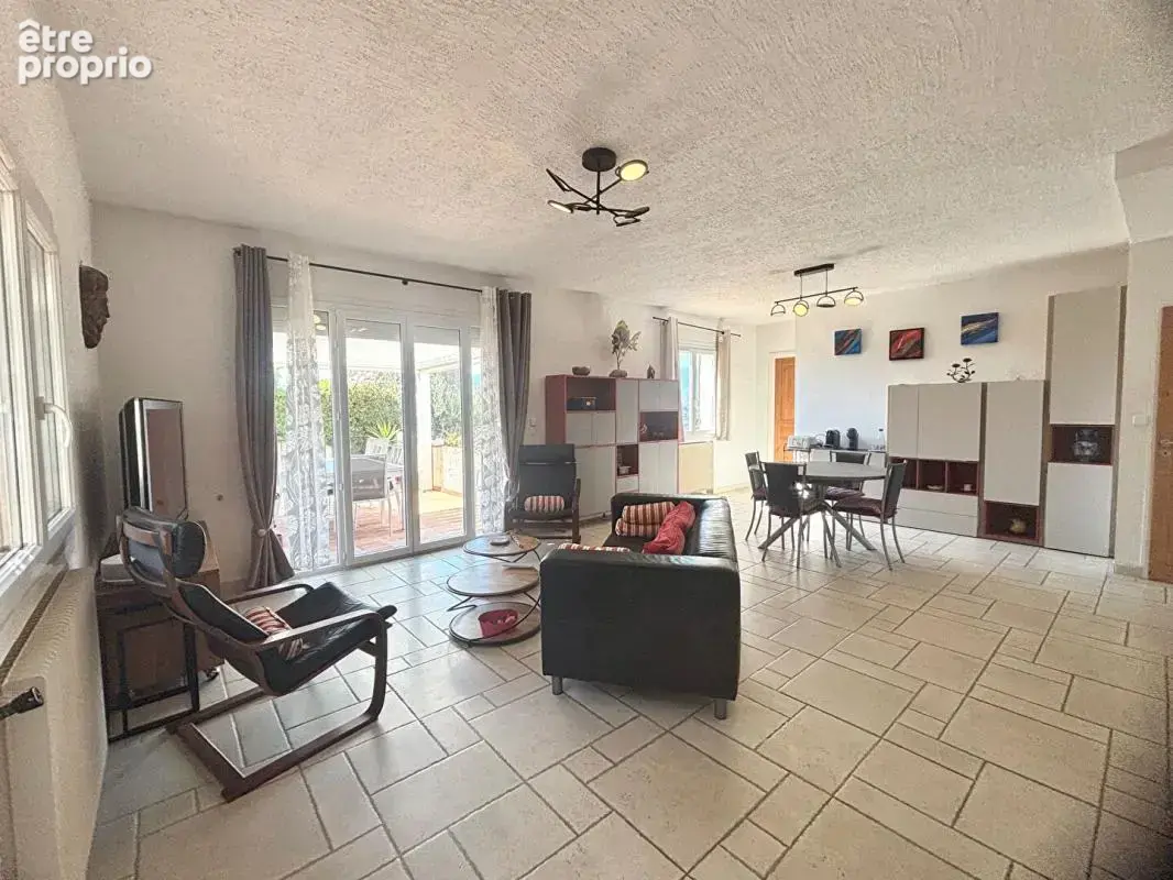 Villa rénovée Nice St Pancrace 7 pièces 216 m2 avec piscine - photo 5