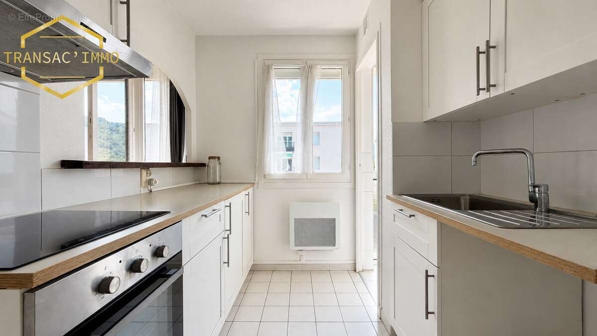 Appartement 55 m² à Domene  - photo 2