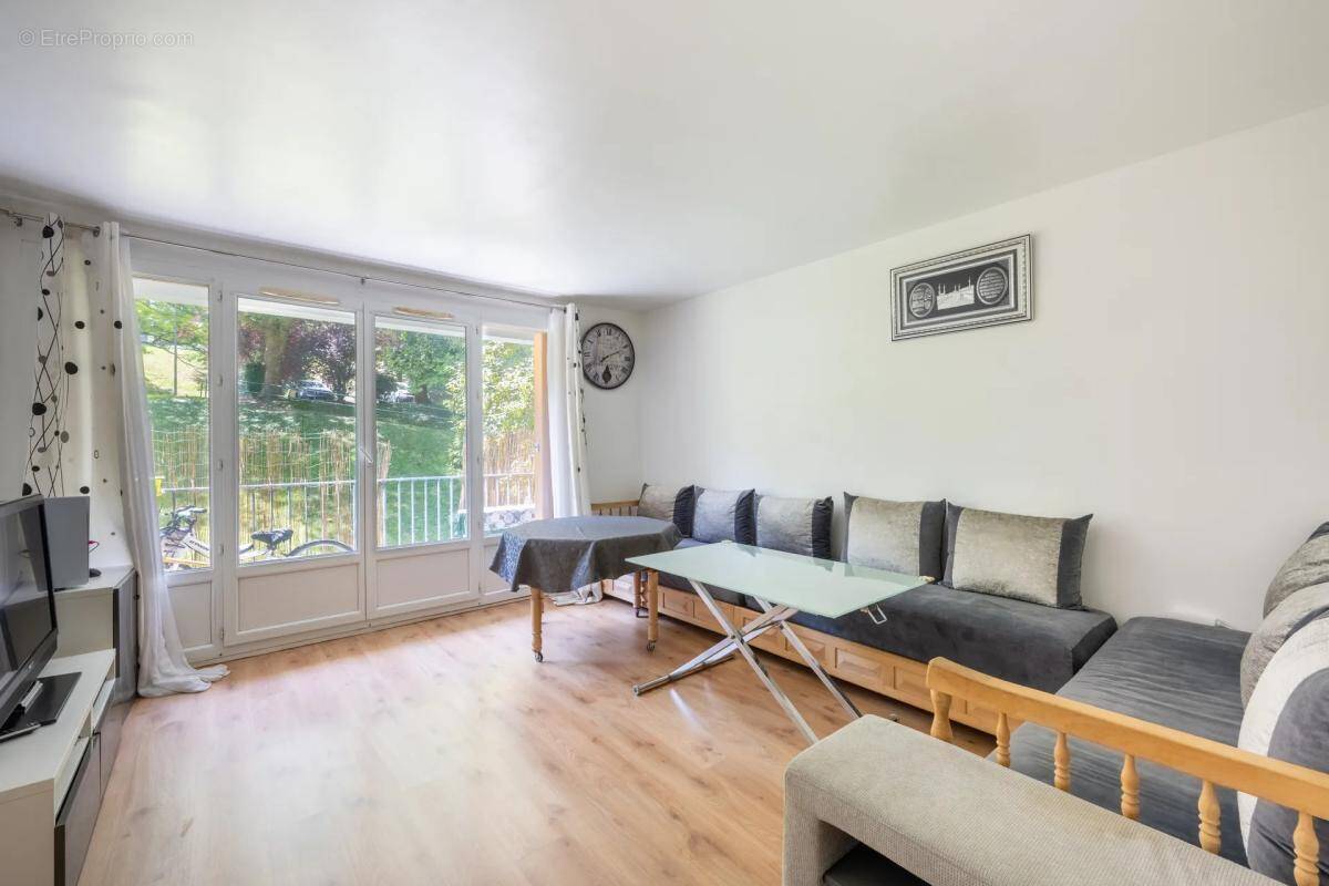 Appartement à AUBERGENVILLE