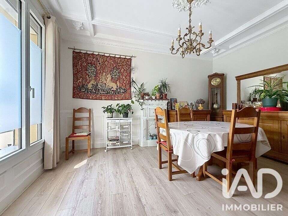 Maison 115 m² à Aulnay-Sous-Bois  - photo 6
