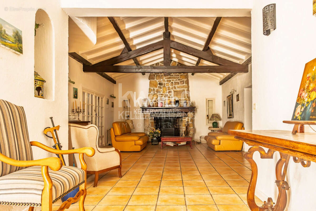Maison à LA GAUDE