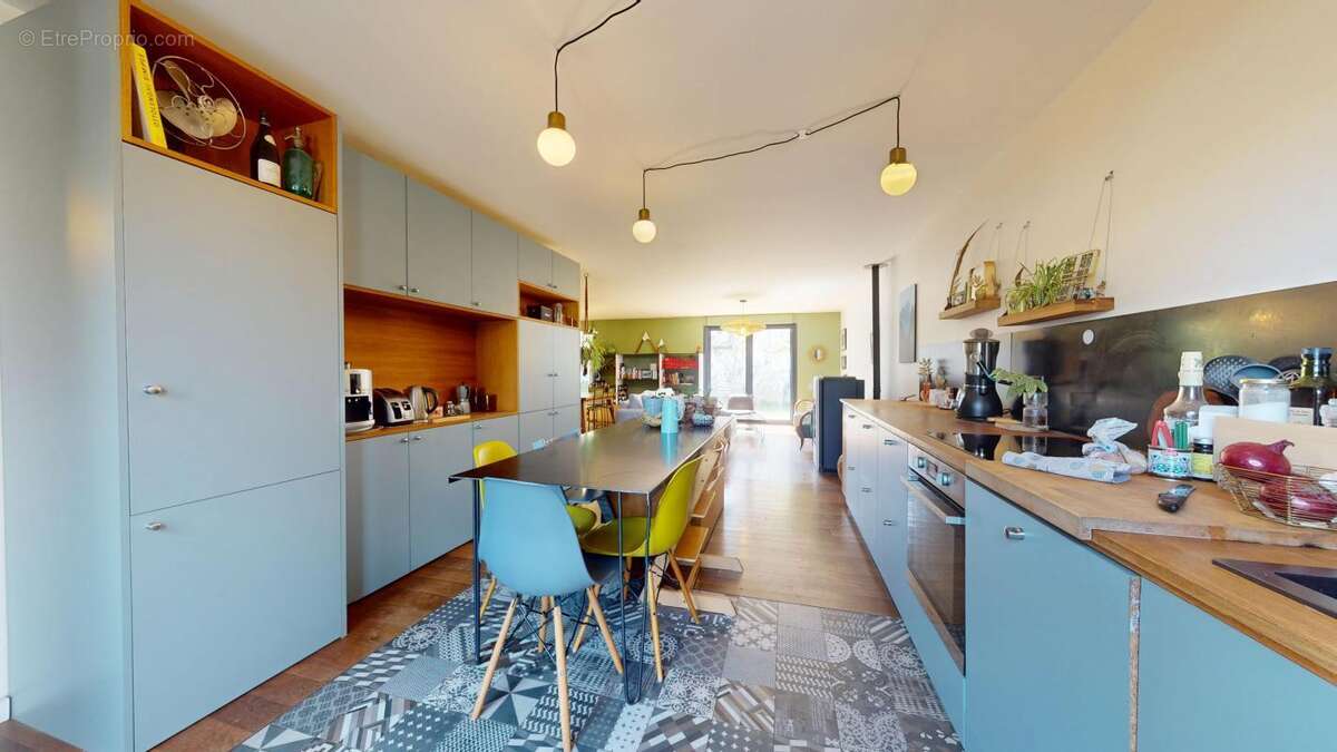 Maison à SATHONAY-CAMP