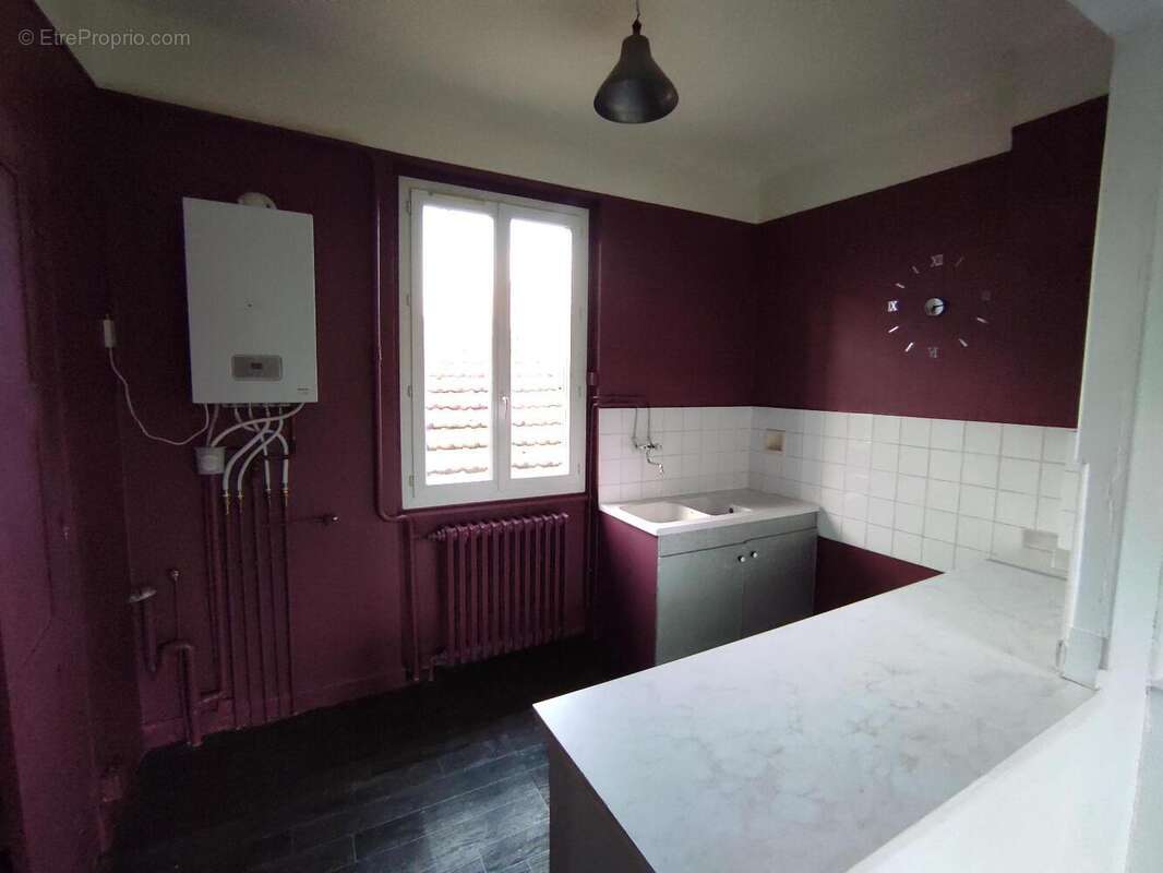   - Appartement à VILLEURBANNE