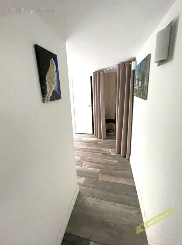 NICE LE PORT / Bas Mont-Boron - Magnifique Loft de 120 m2 hab ouvert sur 2 terrasses aménagées de 110 m2 - photo 12