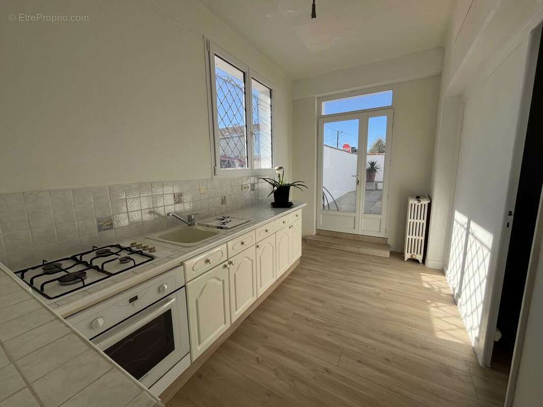 Maison 233 m² à Mazieres  - photo 6