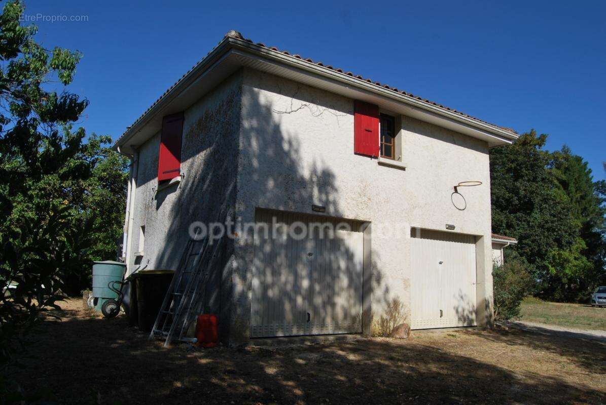 Belle maison familiale de plain pied de 140m2 avec piscine - photo 11
