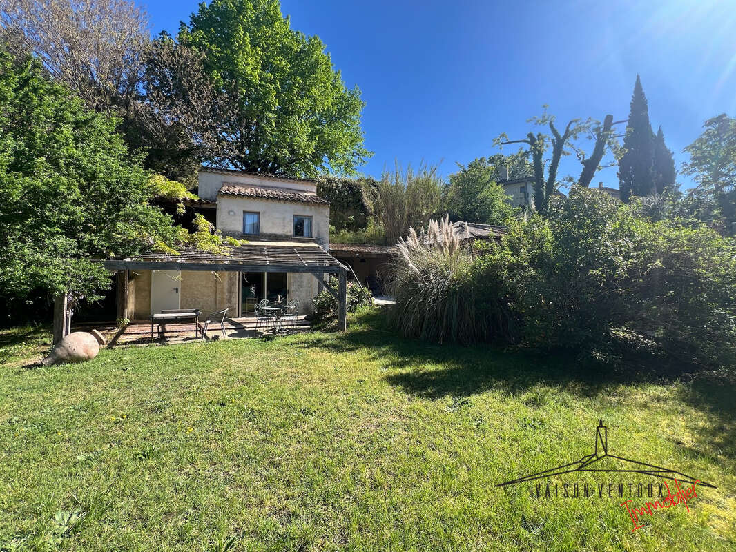 Maison à VAISON-LA-ROMAINE