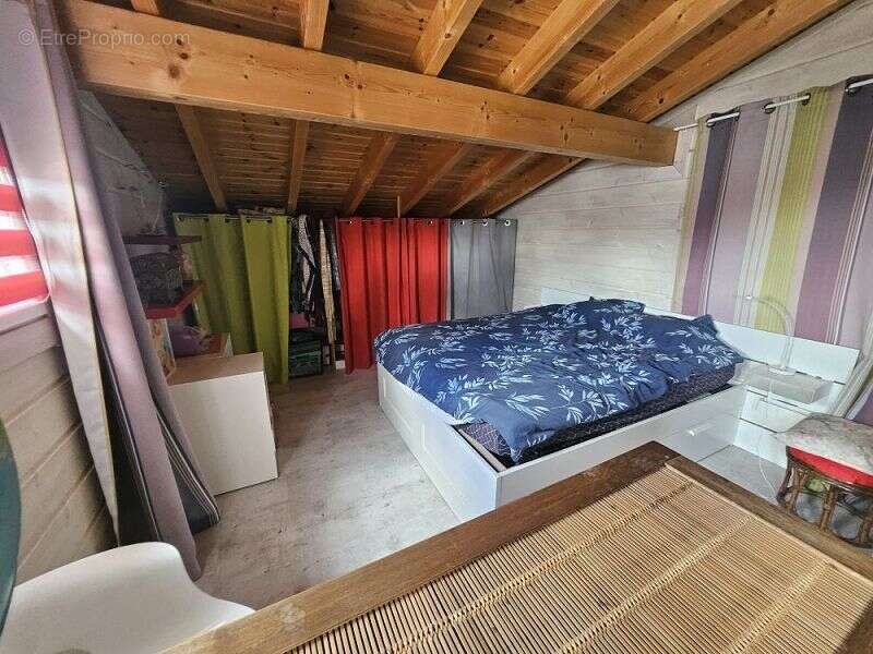 Maison à MONTROND-LES-BAINS