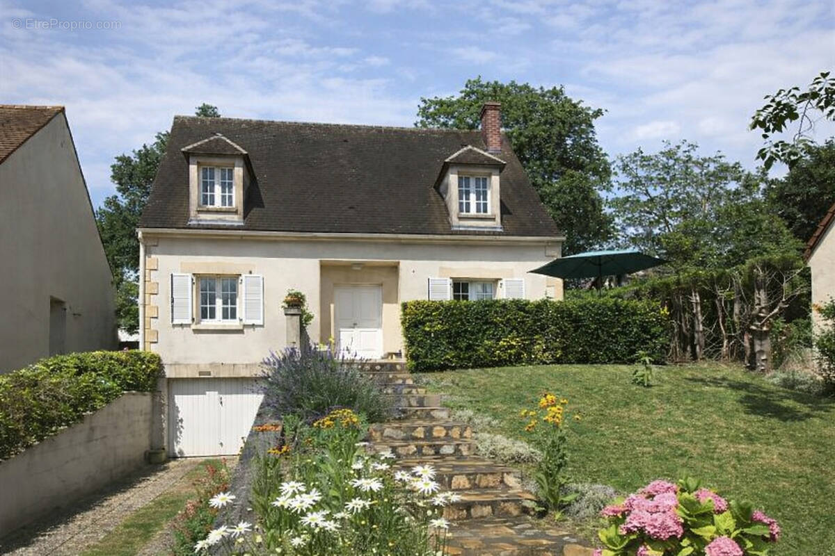 Maison à CHAUMONTEL