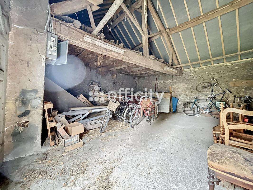 Maison à HUISSEAU-SUR-COSSON