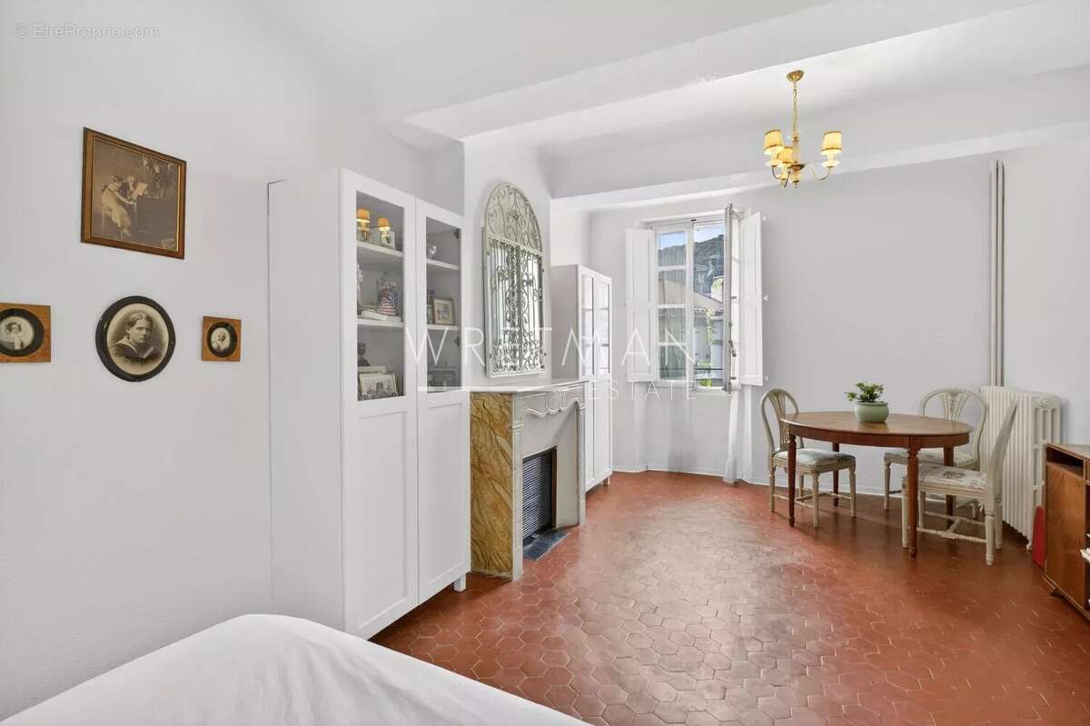 Maison à PLAN-DE-LA-TOUR