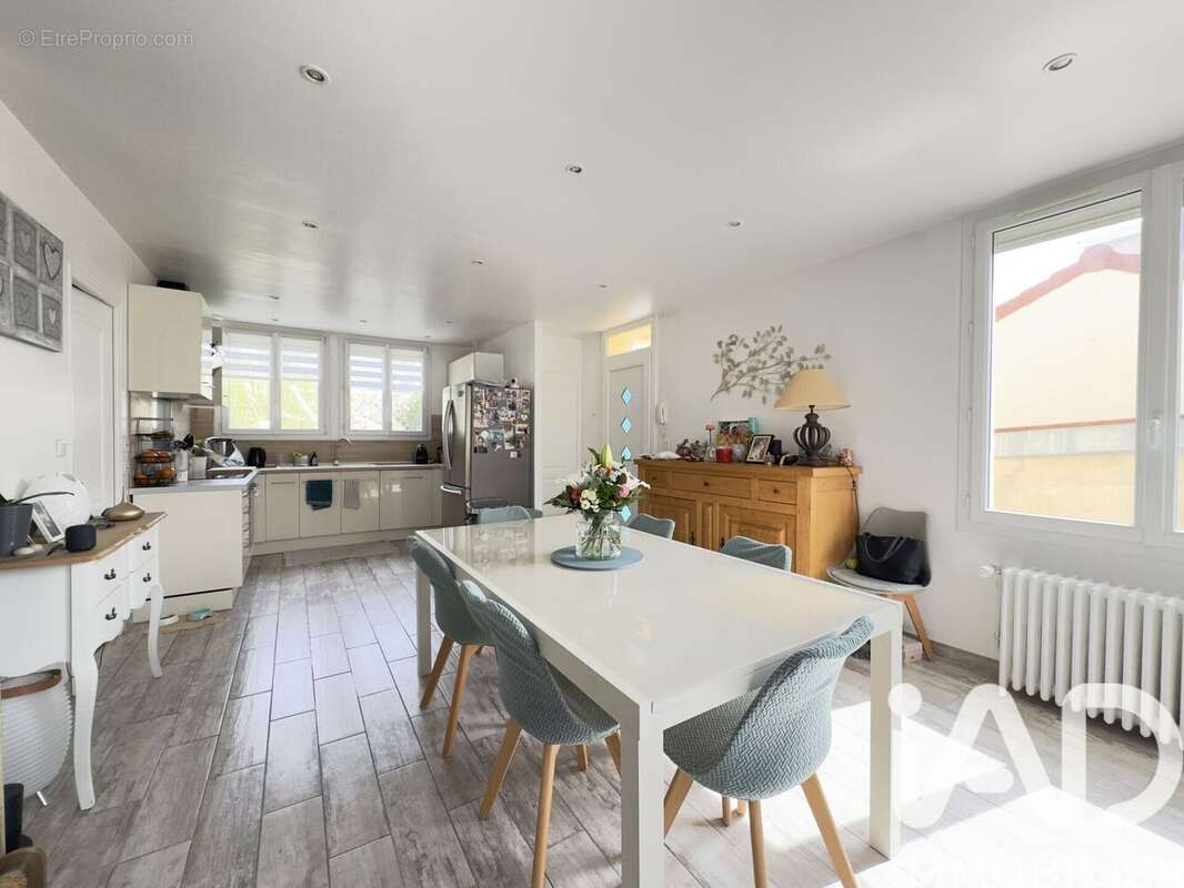 Photo 3 - Maison à LA ROCHETTE