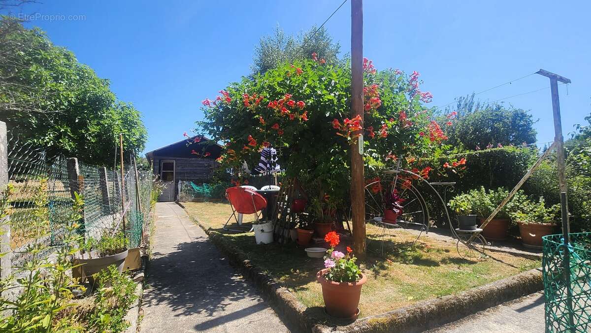 Maison à SAINT-PRIEST-TAURION