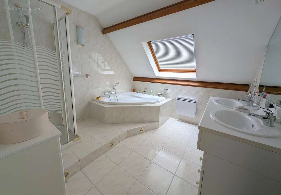 Maison à PLAISIR