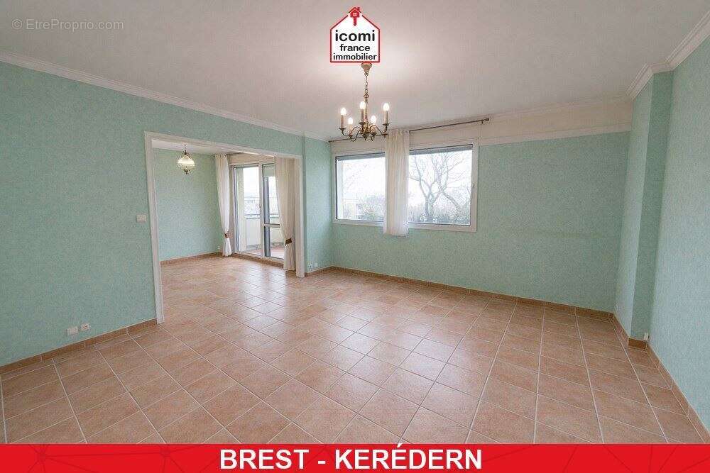 Finistere - brest (29200) - a vendre - appartement t6 - 4 chambres possible 5 - dalle beton - 2 balcons - beau potentiel - photo 7