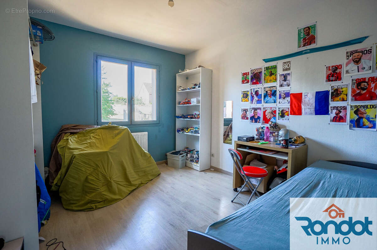Maison 8 pieces / 7 chambres / environ 192 m2 / parcelle 601 m2 / garage - photo 13