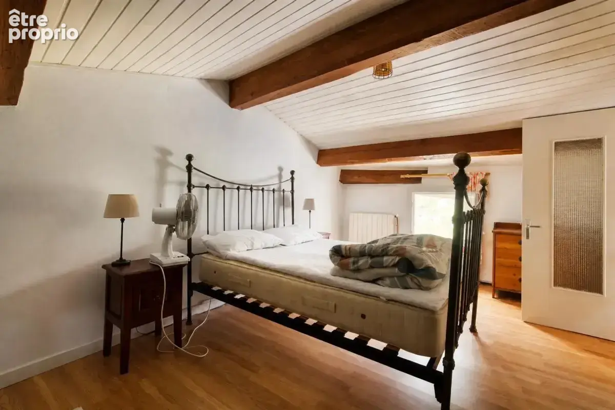 Maison de 5 pièces de 160 m² et Chalet  à Chenac-Saint-Seurin - photo 12