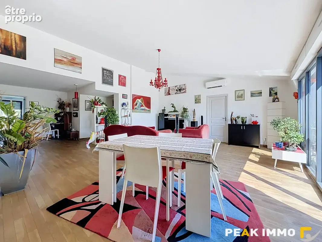 Appartement attique - 4 pièces - 145 m2 - Garages - Aix les Bains - photo 4