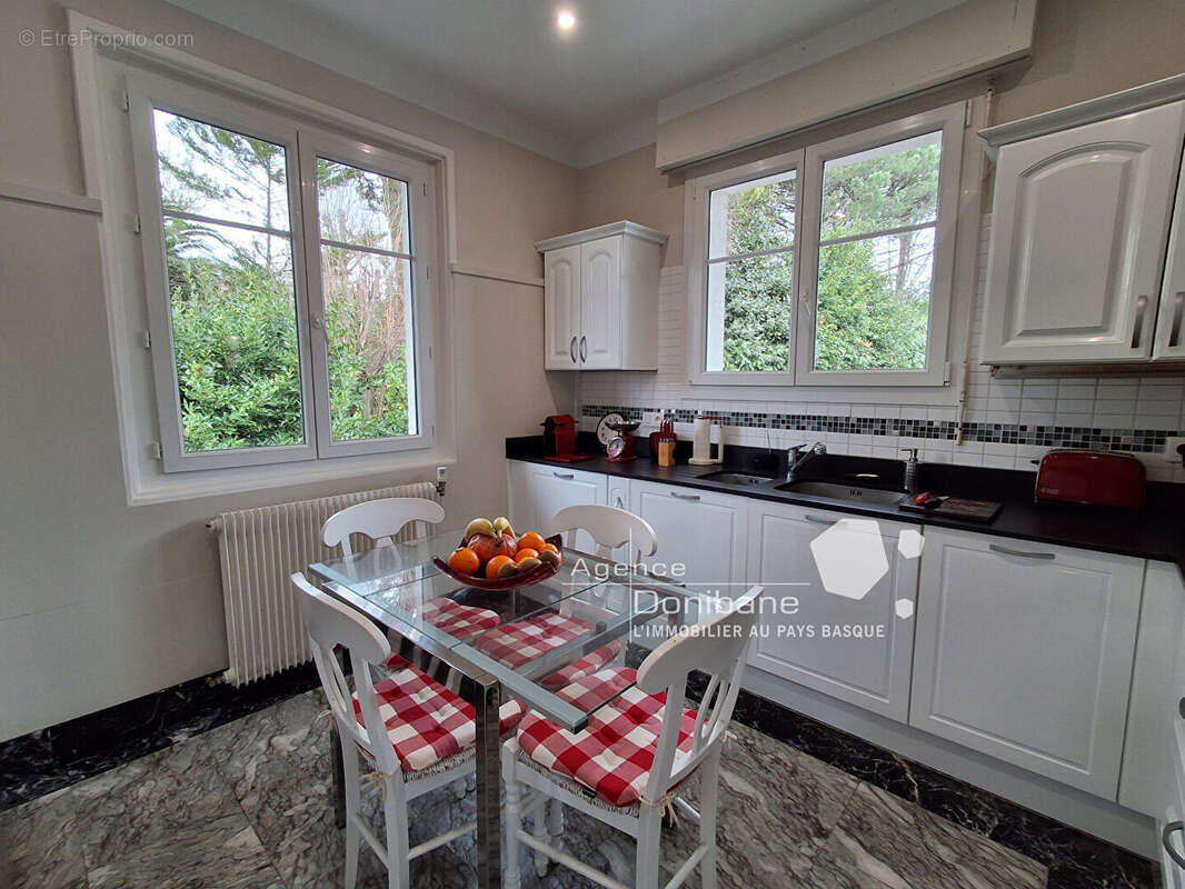 Appartement à URRUGNE