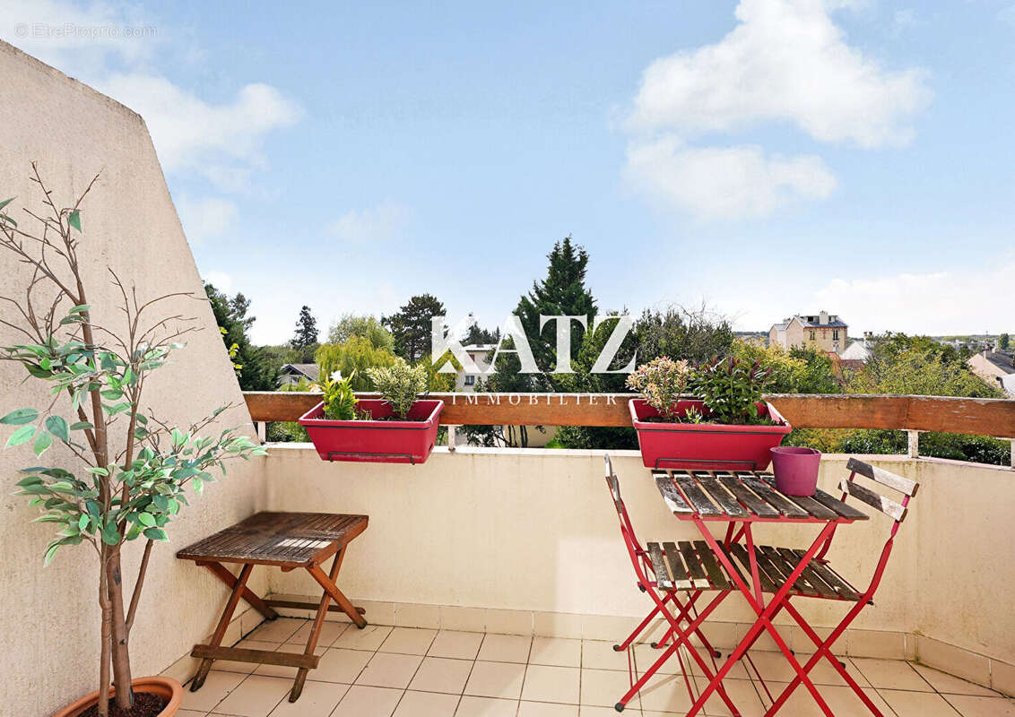 Appartement à GARCHES