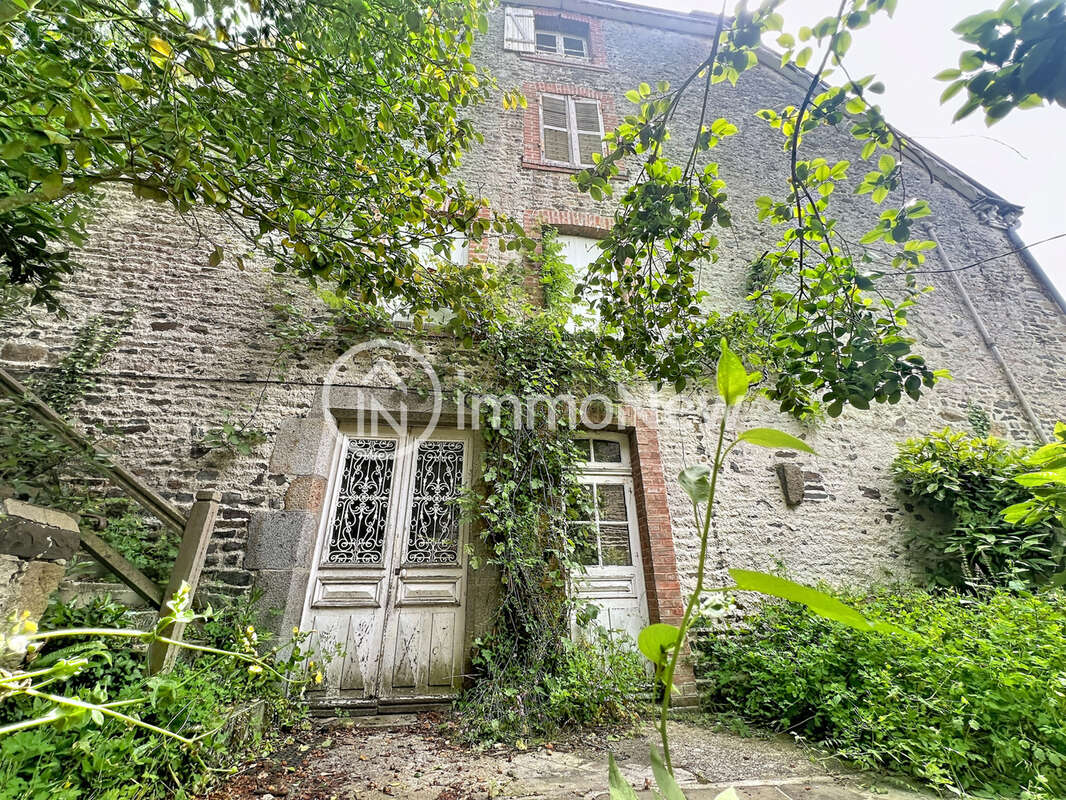 Maison à SAINT-JEAN-LE-THOMAS