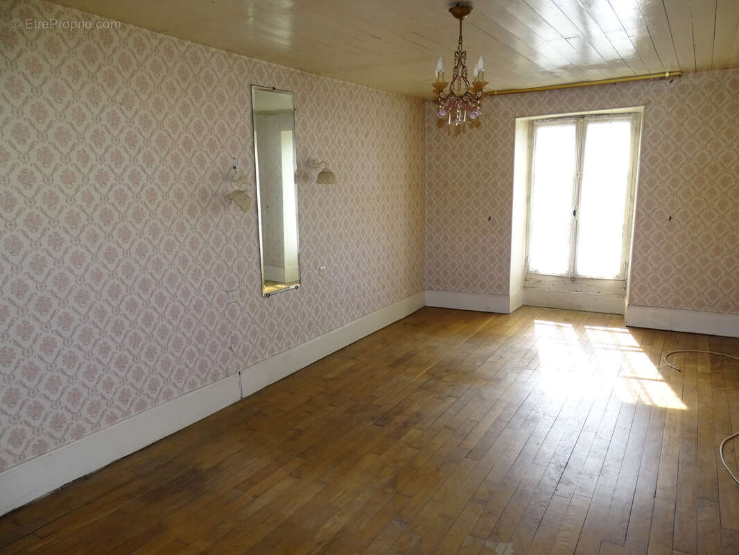 Maison à CHATILLON-SUR-SEINE