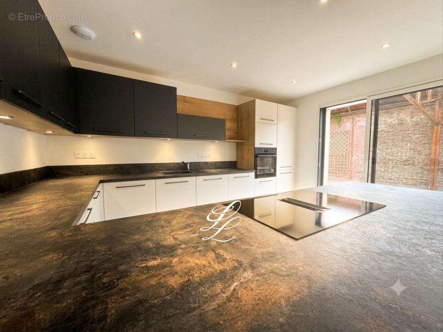 Appartement 185 m² à Le Mans  - photo 3