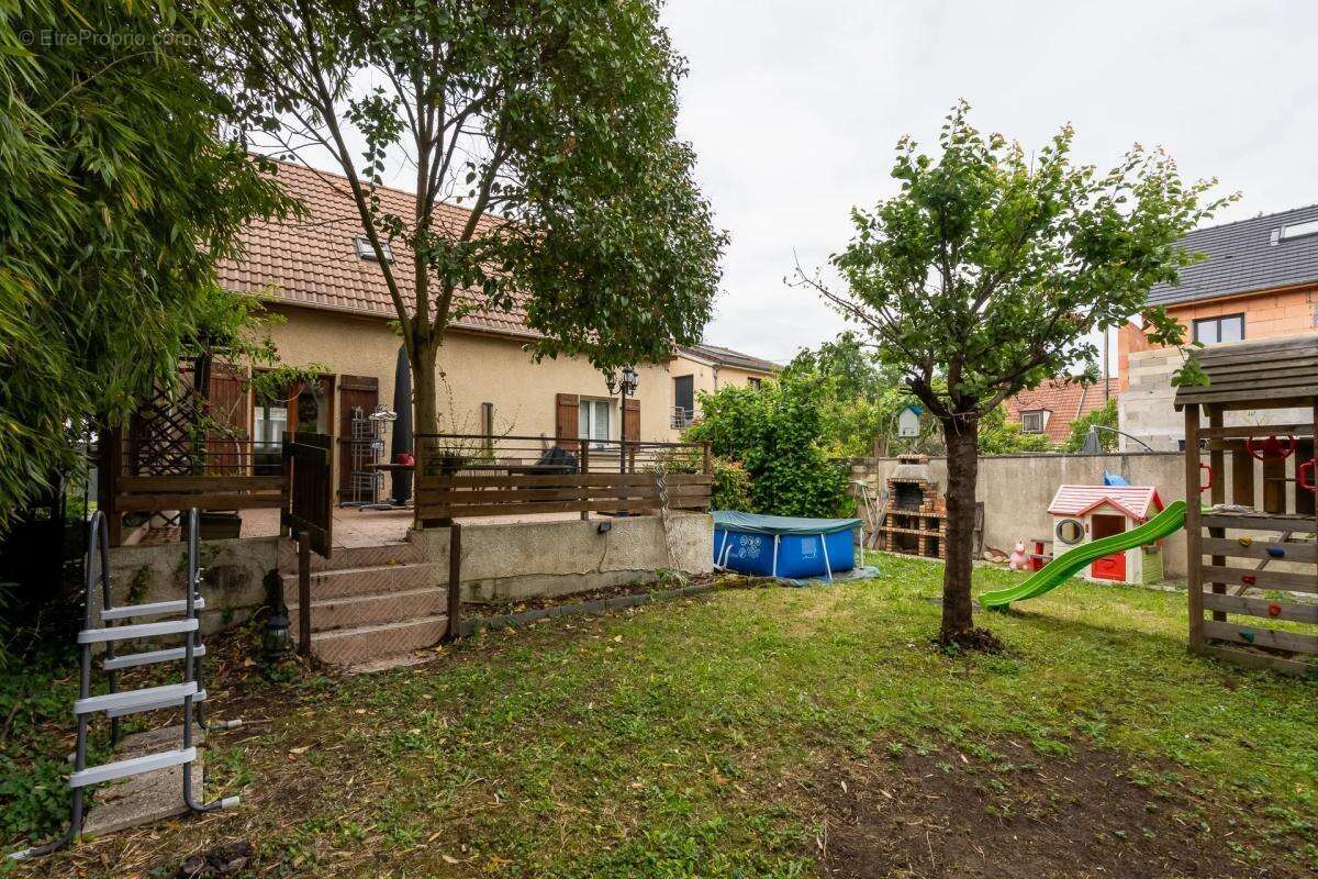 Maison à AULNAY-SOUS-BOIS