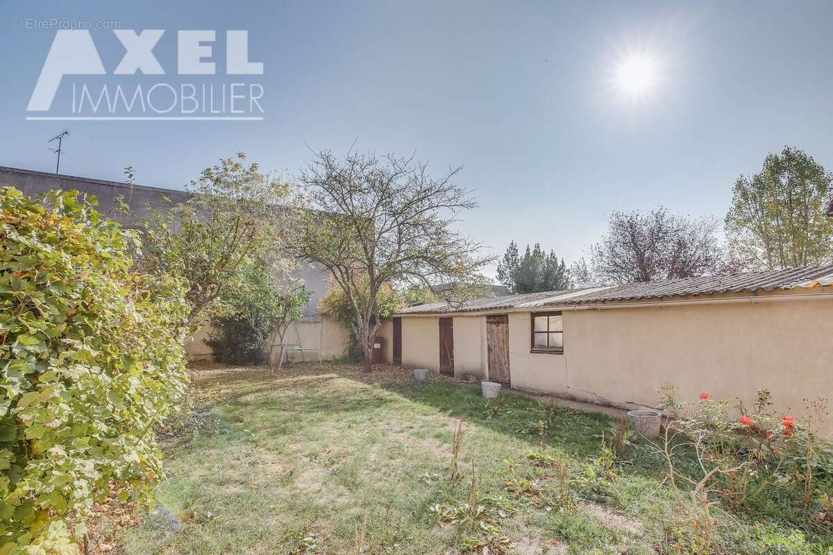 Maison à BOIS-D'ARCY