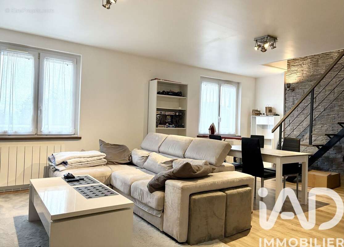 Photo 2 - Appartement à PONT-SAINTE-MARIE