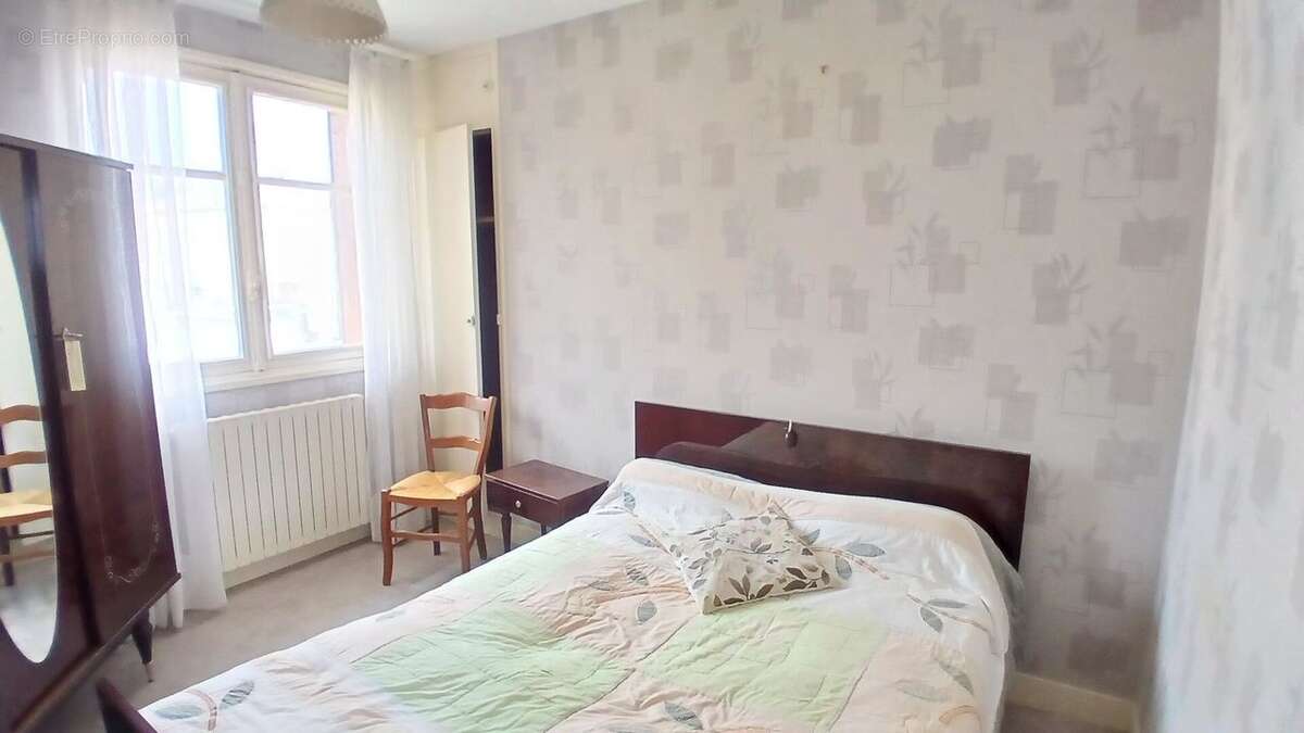 Maison à CHASSENEUIL-SUR-BONNIEURE