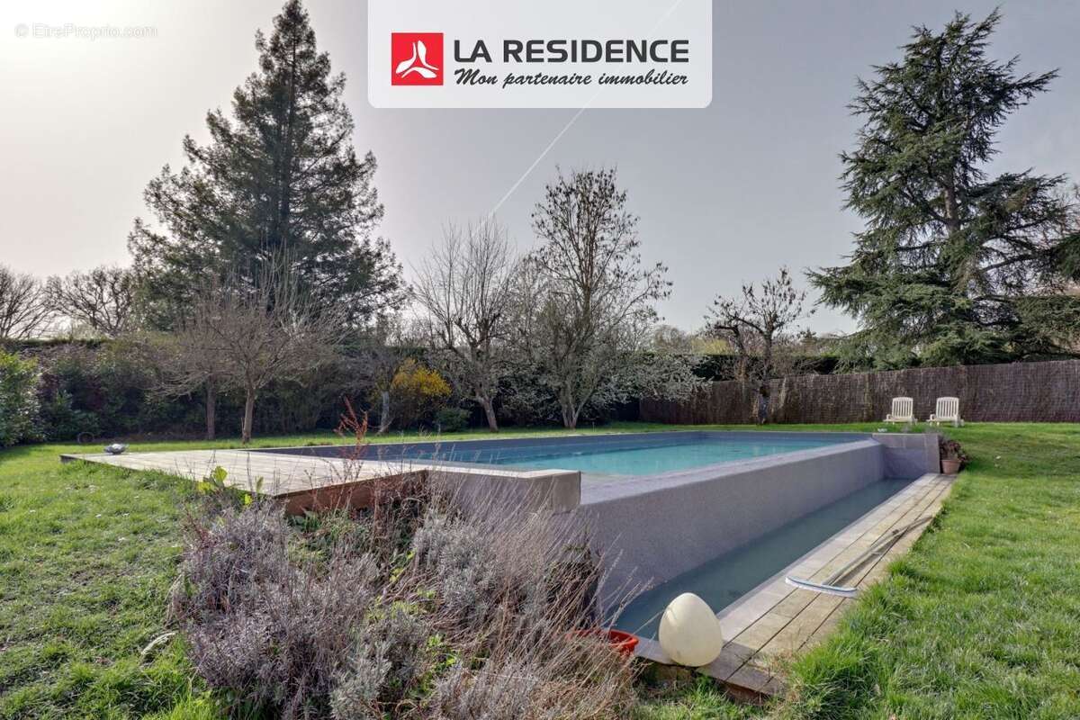 Maison à MONTFORT-L'AMAURY