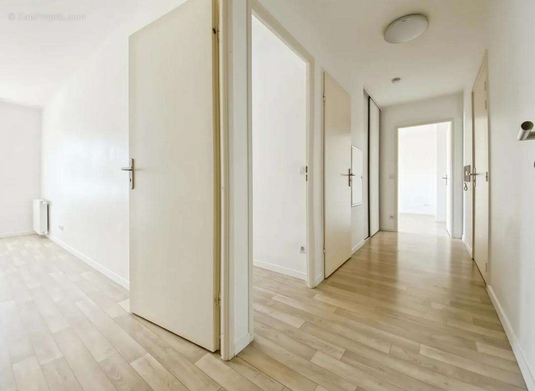 Appartement à SAINT-CYR-L'ECOLE