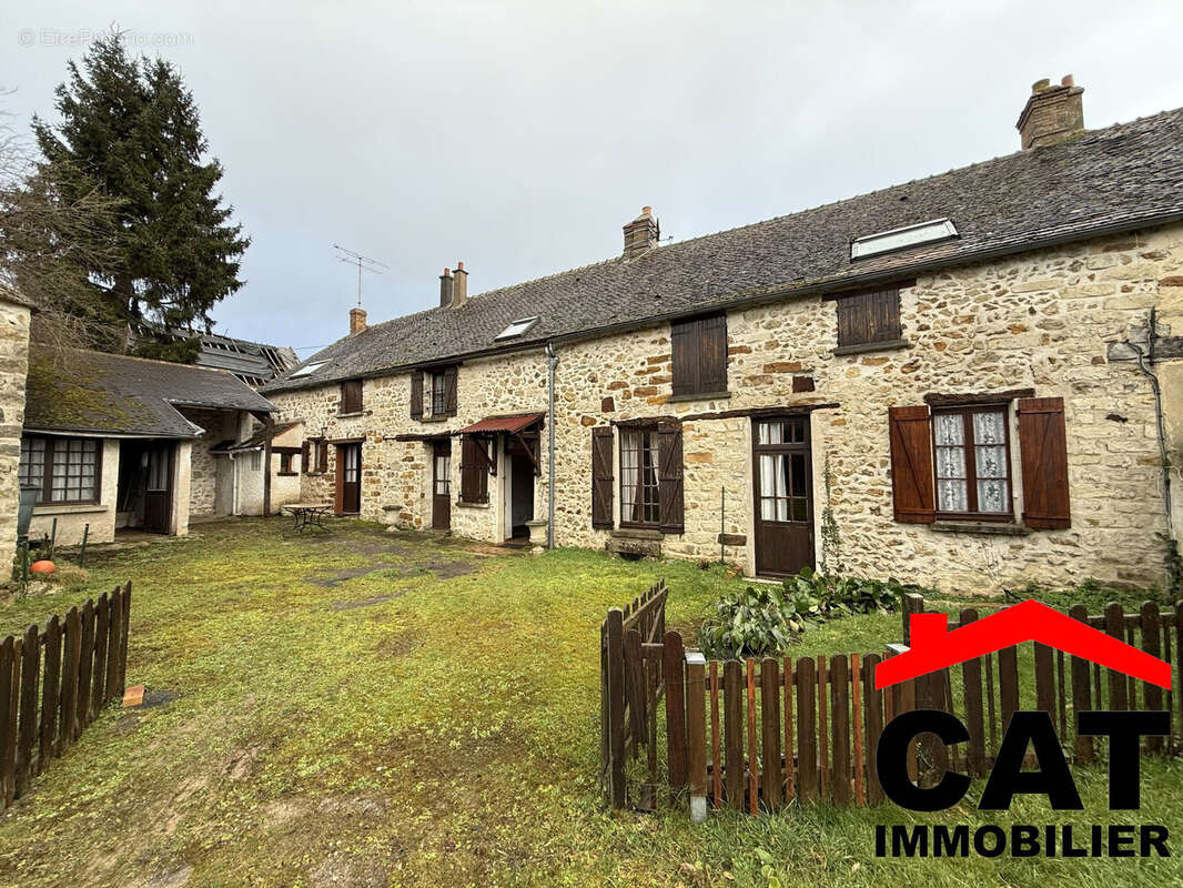 Maison à VOULX