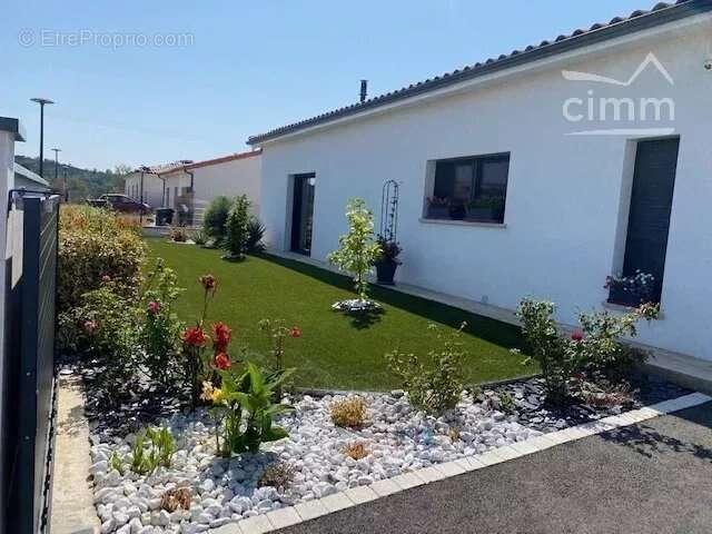Maison de trois ans, 4 pièces avec piscine et une finition à couper le souffle - photo 15
