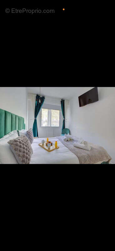 Appartement à PARIS-1E