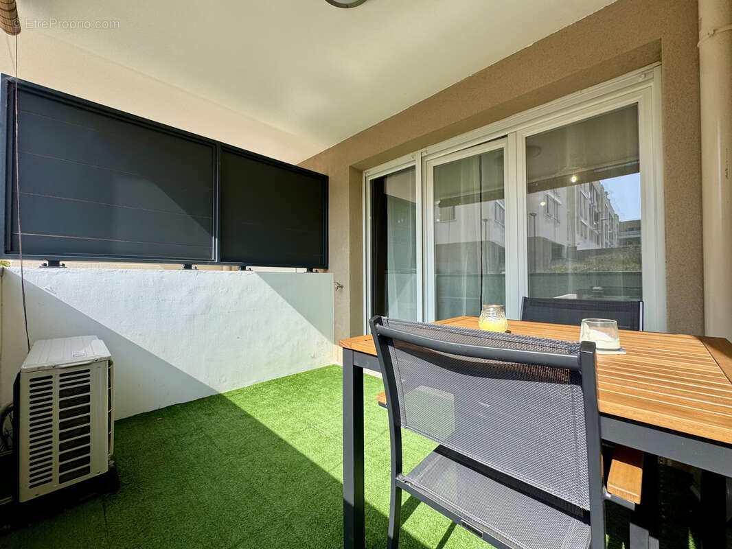 Appartement à LA LONDE-LES-MAURES