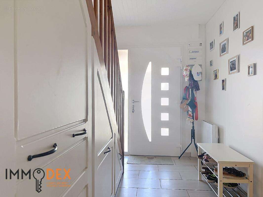 Maison 102 m² à Reims  - photo 2