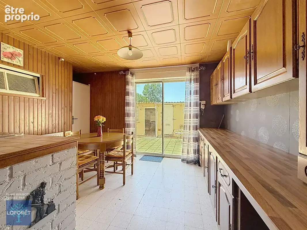 Proche centre, maison 3 chambres, cour sud ouest. - photo 2