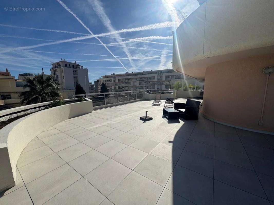 Appartement à CANNES