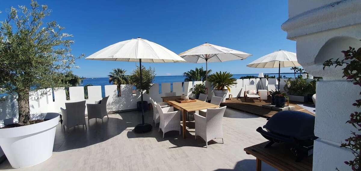 Appartement à CANNES