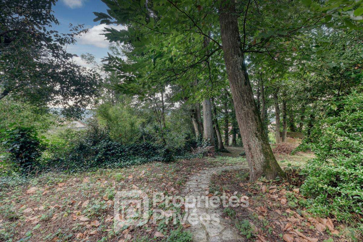 Maison à SAINT-CHERON