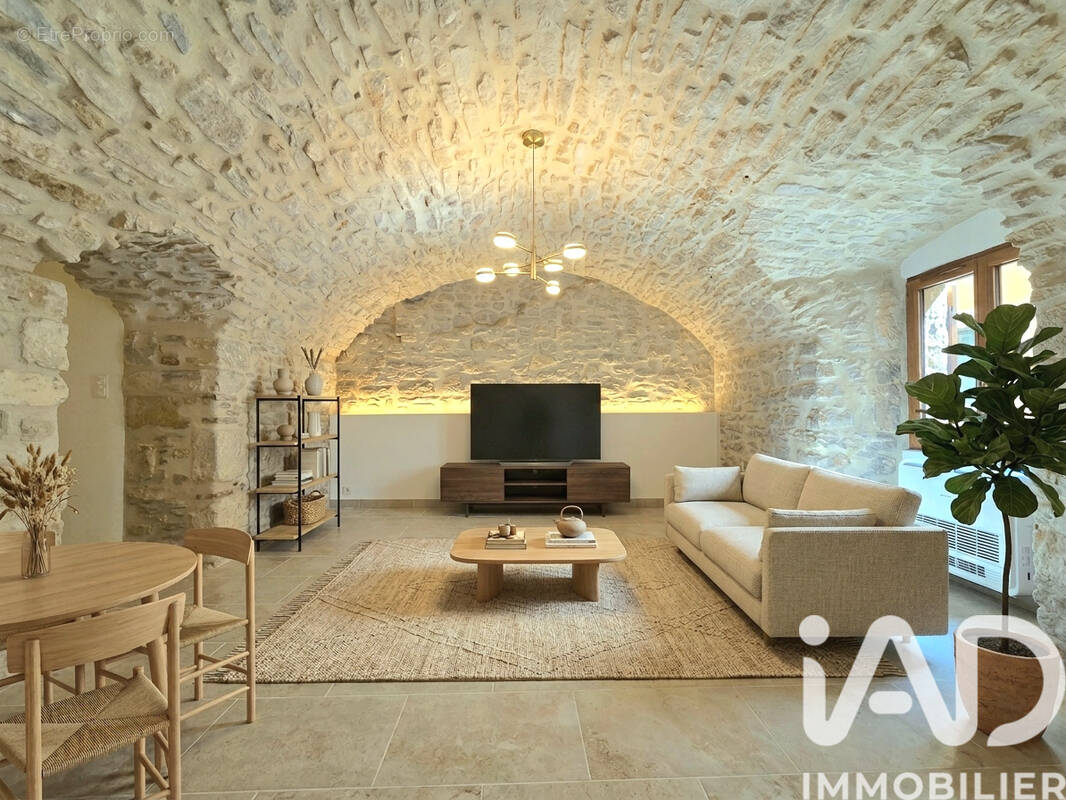 Photo 1 - Appartement à BAGNOLS-SUR-CEZE